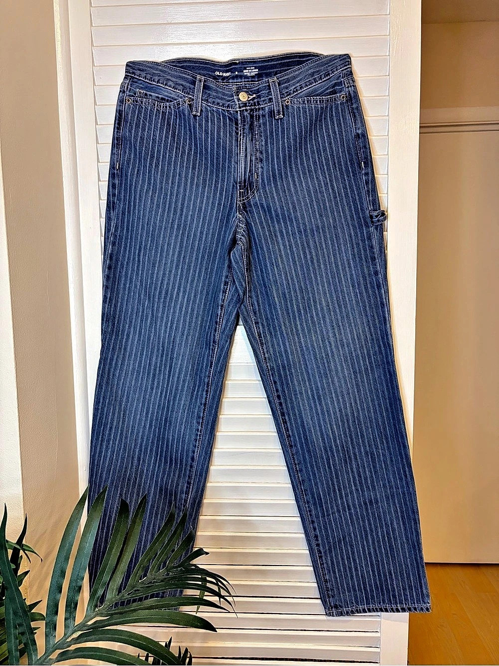 Old Navy High-Rise OG Loose Pinstripe Jeans Size 6 Fall Casual